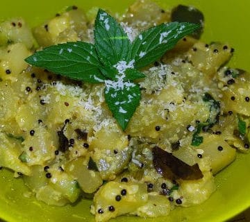 Cucumber Mint Sabzi in green bowl
