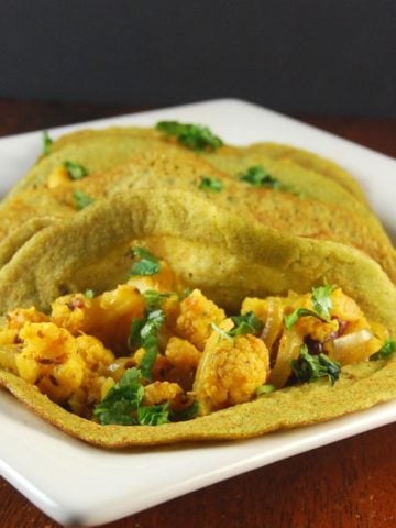 Sprouted Beans and Brown Rice Dosa. https://holycowvegan.net/2014/09/sprouted-bean-brown-rice-dosa.html