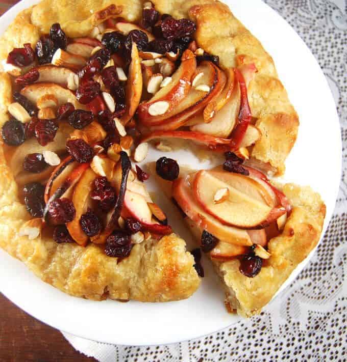 Ginger Apple Crostata with cranberries and toasted almonds - holycowvegan.net
