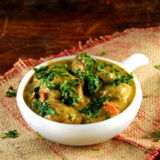 Goan Vegetable Xacuti, a healthy vegetable stew - holycowvegan.net