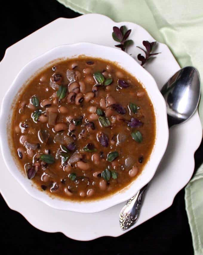 A fresh-tasting, herb-infused dish of Black Eyed Peas Dal with Cilantro and Mint. #glutenfree, #nutfree, #soyfree, #vegan, #vegetarian, #Indian, #dal HolyCowVegan.net