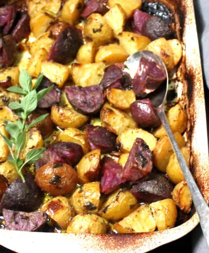 These Lemony Greek Potatoes are golden and crispy on the outside. As they roast, they sponge in a flavorful, savory broth of oregano, salt and ground black pepper. It's a recipe everyone will love.
