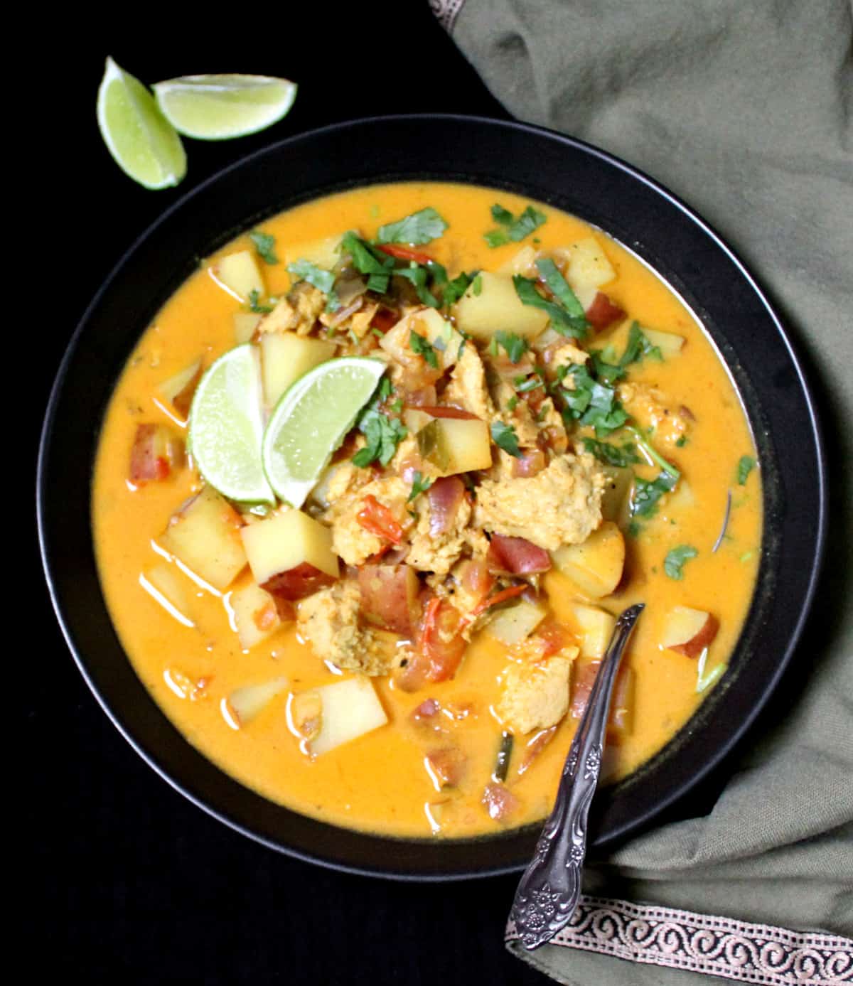 Easy Vegan Chick N Curry With Potatoes And Coconut Milk One Pot 30 Minutes Holy Cow Vegan Recipes