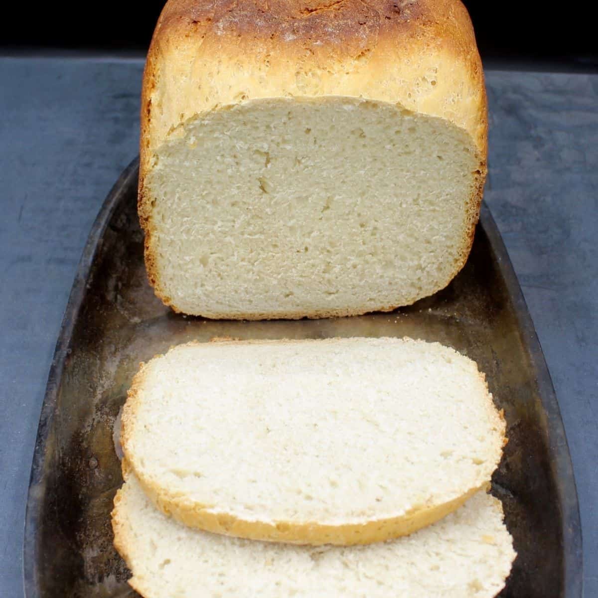 https://holycowvegan.net/wp-content/uploads/2021/04/bread-machine-sourdough-bread-7.jpg
