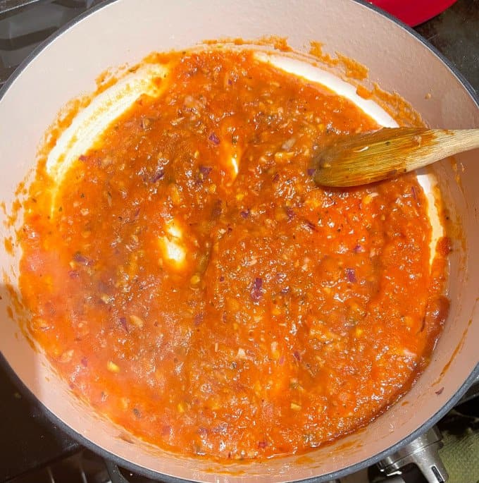 Tomato puree cooking.