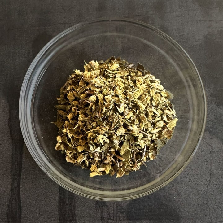 Bowl of kasoori methi or dried fenugreek leaves.